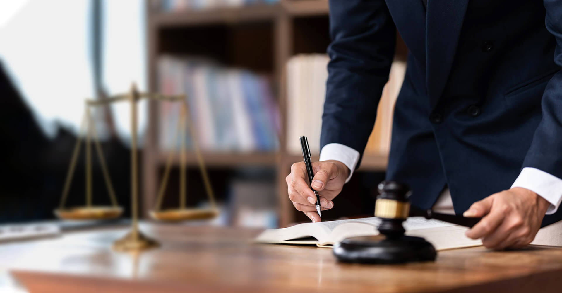 Missouri property slip and fall lawyer investigating an accident scene